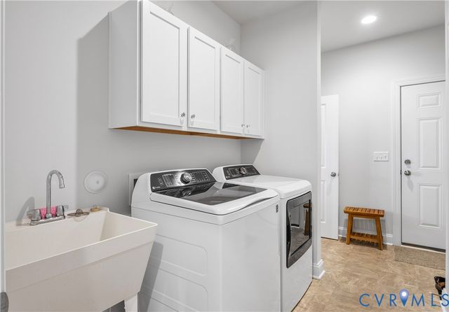 12322 Beech Hall Cir, Manakin Sabot, VA 23103