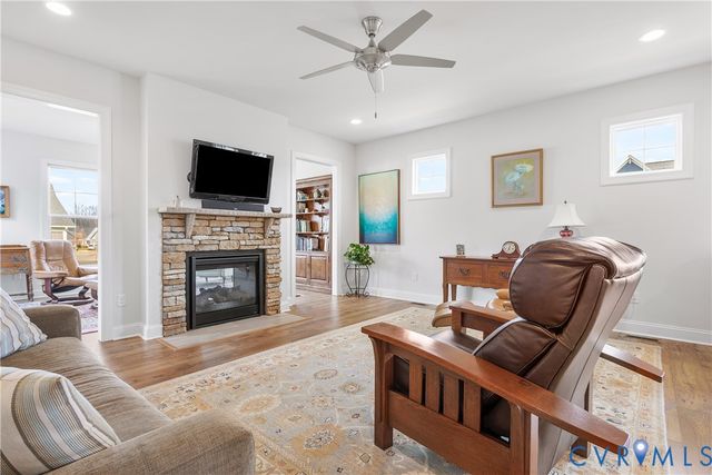 12322 Beech Hall Cir, Manakin Sabot, VA 23103