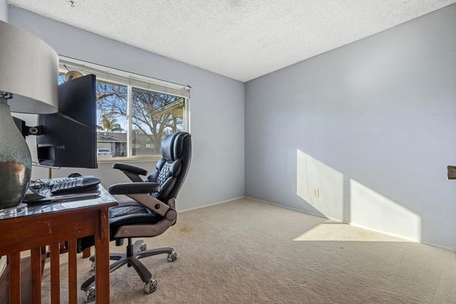 2513 Stoneridge Dr, Modesto, CA 95355