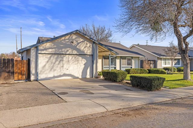 2513 Stoneridge Dr, Modesto, CA 95355