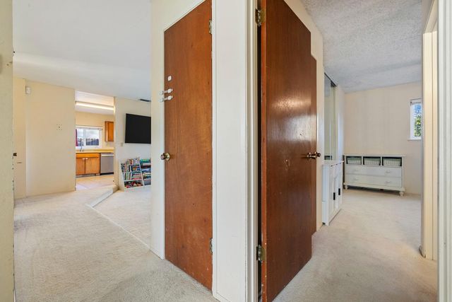 2513 Stoneridge Dr, Modesto, CA 95355