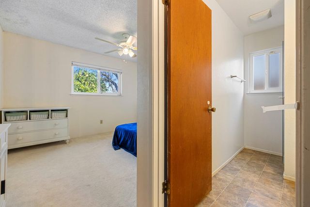 2513 Stoneridge Dr, Modesto, CA 95355