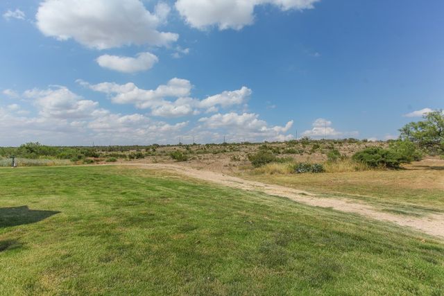 4712 Chaparral Rd, Big Spring, TX 79720