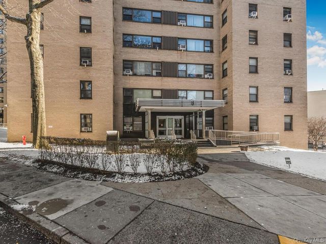 8 Fordham Hill Oval 3D, Bronx, NY 10468