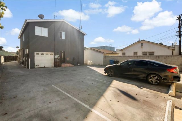 1257 W Vernon, Los Angeles, CA 90037