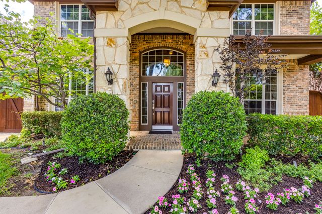 2620 Waters Edge Drive, Grand Prairie, TX 75054