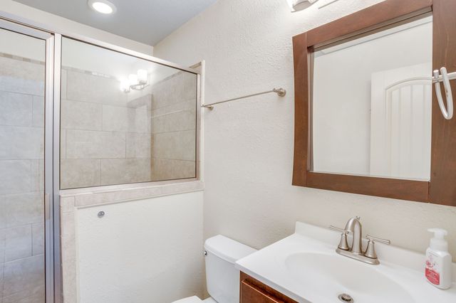 2620 Waters Edge Drive, Grand Prairie, TX 75054