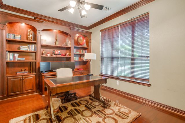2620 Waters Edge Drive, Grand Prairie, TX 75054
