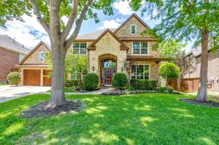 2620 Waters Edge Drive, Grand Prairie, TX 75054