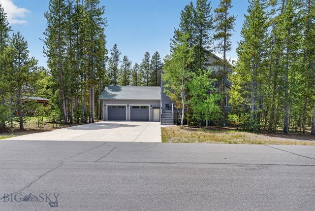 601 N Hayden Street N, West Yellowstone, MT 59758