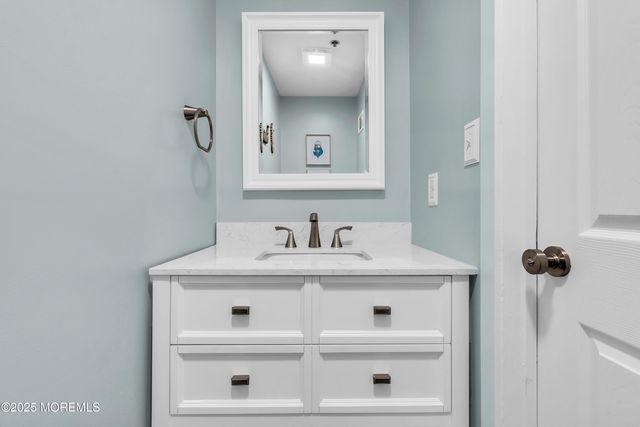 100 Navesink Avenue 1, Highlands, NJ 07732