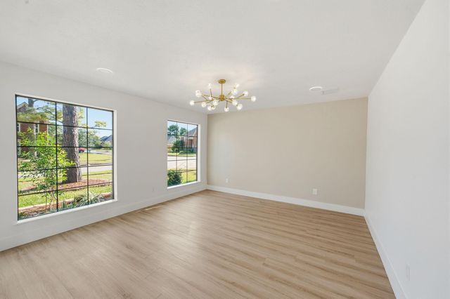 2304 Eagles Way, Pearland, TX 77581
