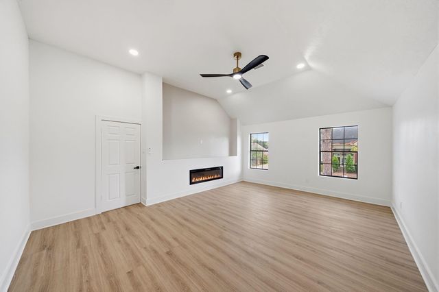 2304 Eagles Way, Pearland, TX 77581