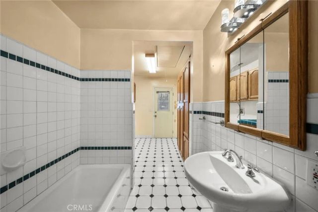 816 Faysmith Avenue, Torrance, CA 90503