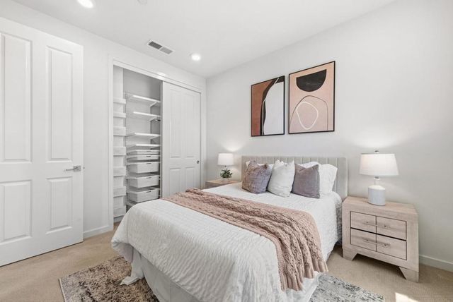 533 San Lorenzo Terrace 7, Sunnyvale, CA 94085