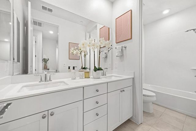 533 San Lorenzo Terrace 7, Sunnyvale, CA 94085