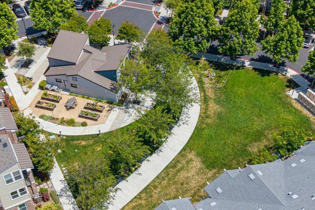 533 San Lorenzo Terrace 7, Sunnyvale, CA 94085
