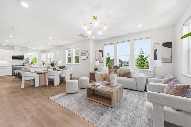 533 San Lorenzo Terrace 7, Sunnyvale, CA 94085