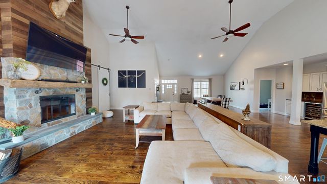 19 Gavin Way, Lisbon, CT 06351