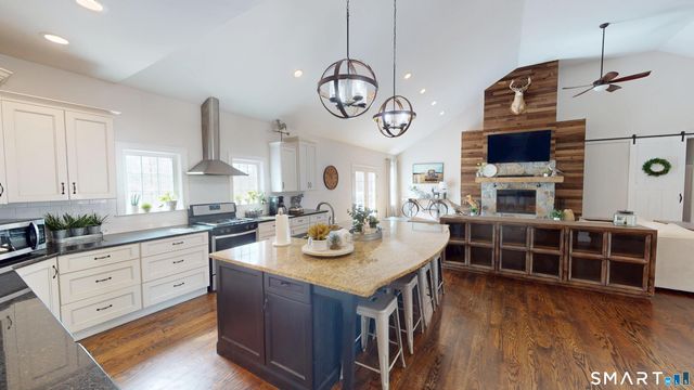 19 Gavin Way, Lisbon, CT 06351