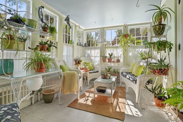 2078 Huntington Turnpike, Trumbull, CT 06611