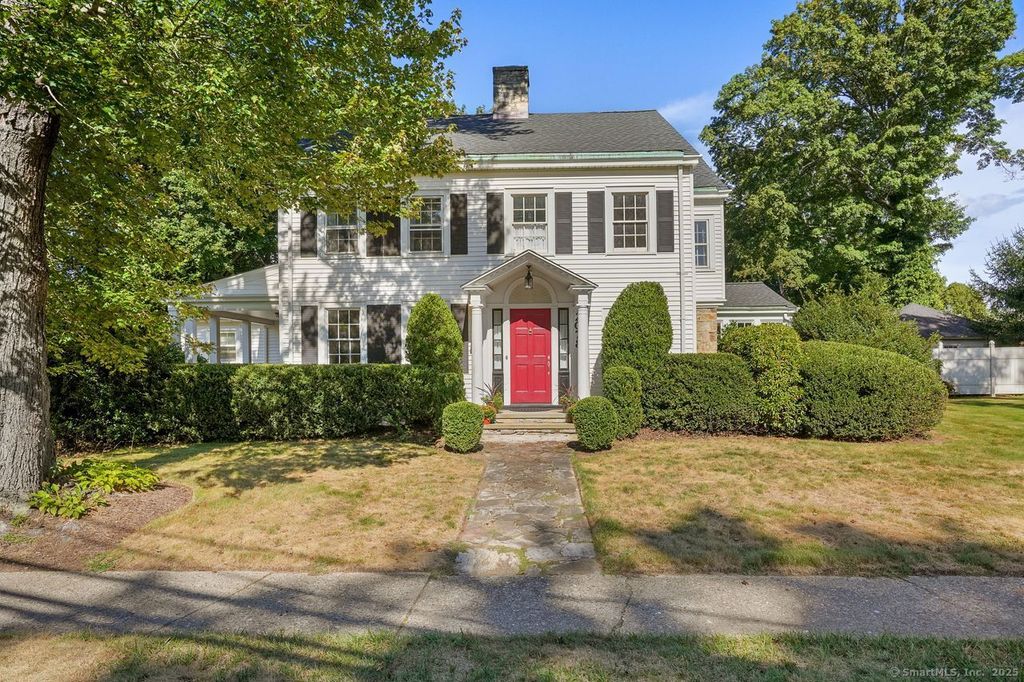 2078 Huntington Turnpike, Trumbull, CT 06611