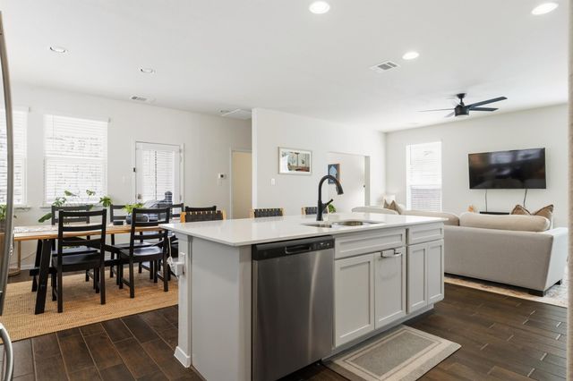 11421 Lago De Garda DR, Austin, TX 78747