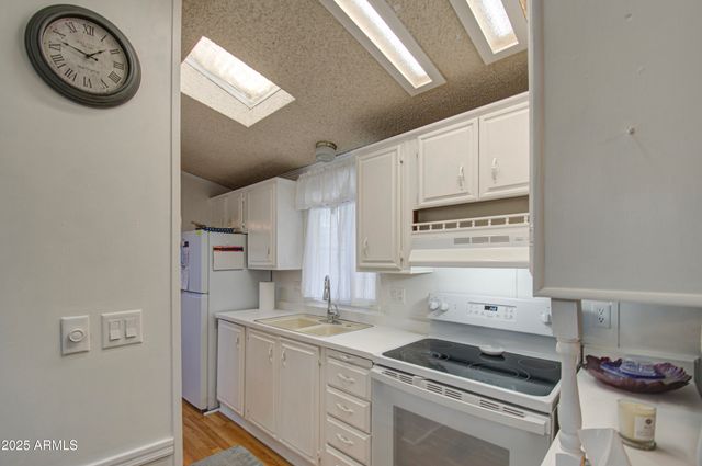 7750 E BROADWAY Road 309, Mesa, AZ 85208