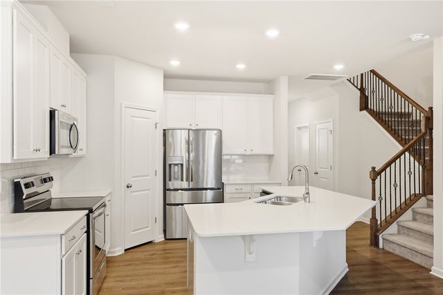 430 Bee Cove Way, Pendleton, SC 29670