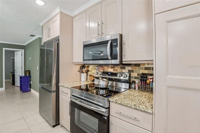 804 ROBIN AVENUE, Palm Harbor, FL 34683