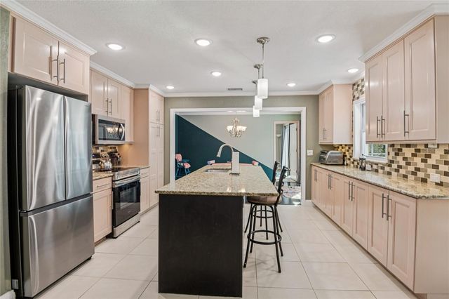 804 ROBIN AVENUE, Palm Harbor, FL 34683