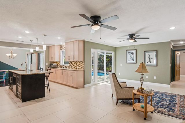 804 ROBIN AVENUE, Palm Harbor, FL 34683