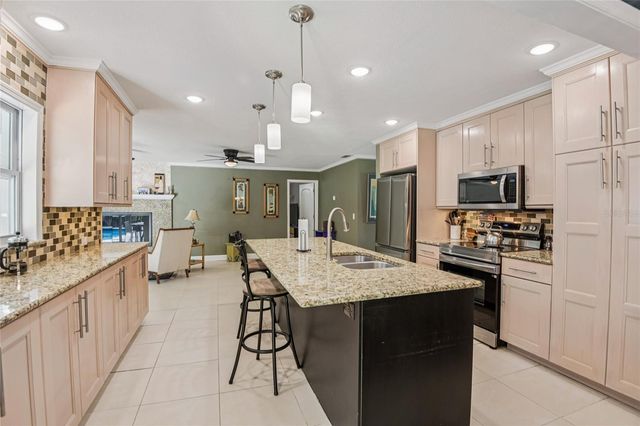 804 ROBIN AVENUE, Palm Harbor, FL 34683