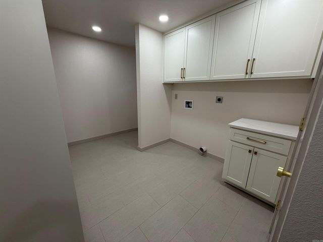 210 Gary Drive, Mena, AR 71953
