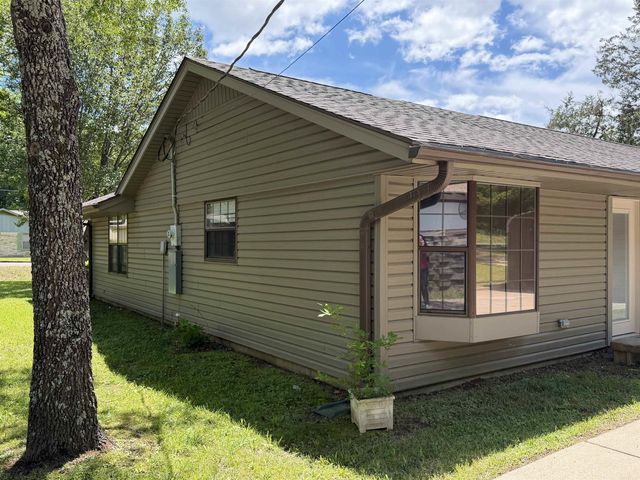 210 Gary Drive, Mena, AR 71953