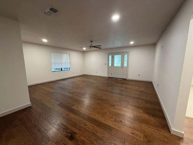 210 Gary Drive, Mena, AR 71953