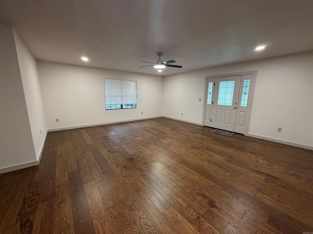 210 Gary Drive, Mena, AR 71953