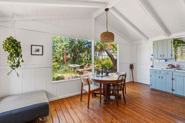 273 Hillcrest Drive, Encinitas, CA 92024