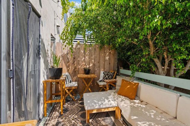 273 Hillcrest Drive, Encinitas, CA 92024