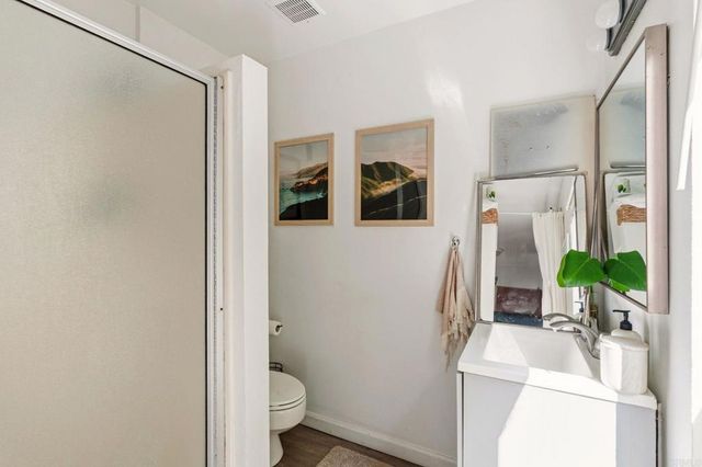 273 Hillcrest Drive, Encinitas, CA 92024