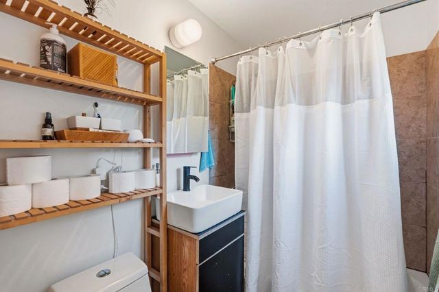 273 Hillcrest Drive, Encinitas, CA 92024