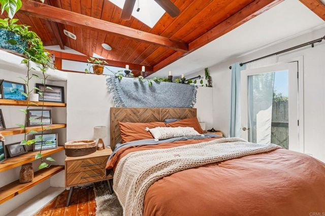 273 Hillcrest Drive, Encinitas, CA 92024