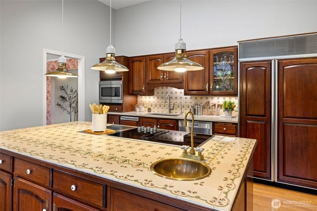 11818 Marine View Drive SW, Burien, WA 98146