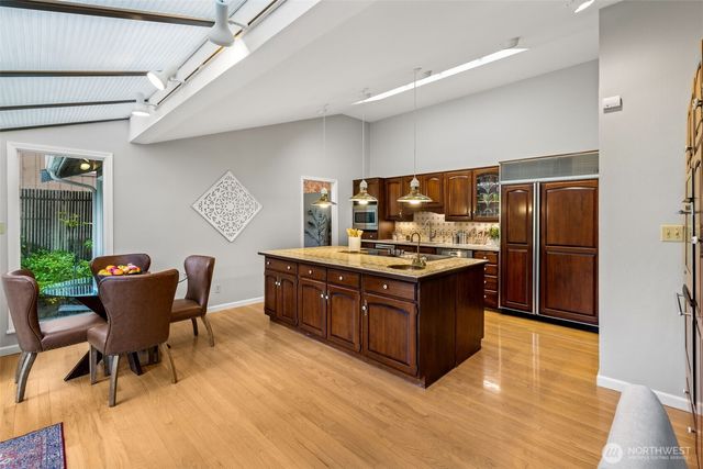 11818 Marine View Drive SW, Burien, WA 98146