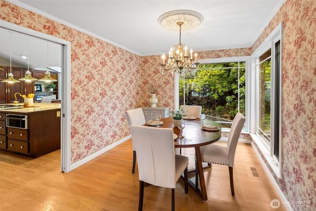 11818 Marine View Drive SW, Burien, WA 98146