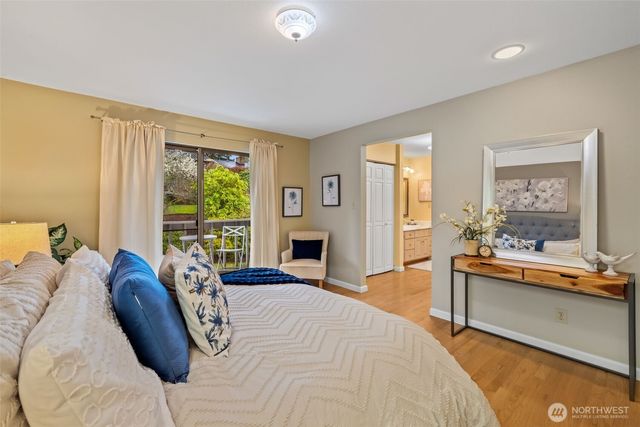 11818 Marine View Drive SW, Burien, WA 98146