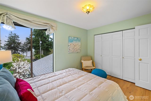 11818 Marine View Drive SW, Burien, WA 98146