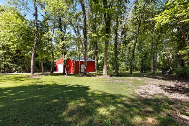 115 N Adams St, Adams, TN 37010
