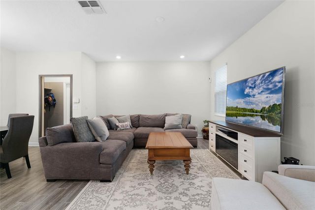 12128 ILLUSTRATION DRIVE, Orlando, FL 32832