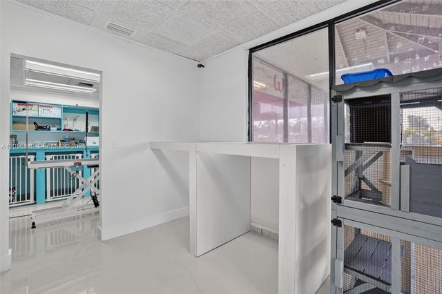 Dog Grooming Dog Grooming Shop For Sale In Miami, Miami, FL 33173